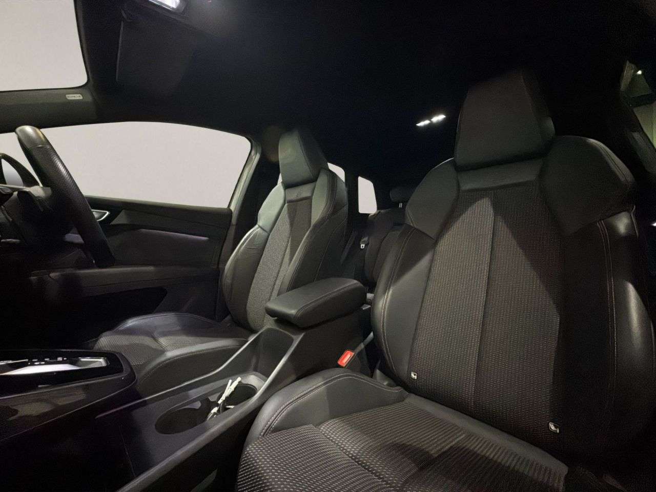 2021 AUDI Q4 E-TRON 2021 AUDI Q4 E-TRON