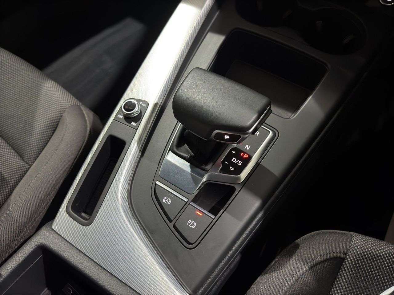 2022 AUDI A4 2022 AUDI A4