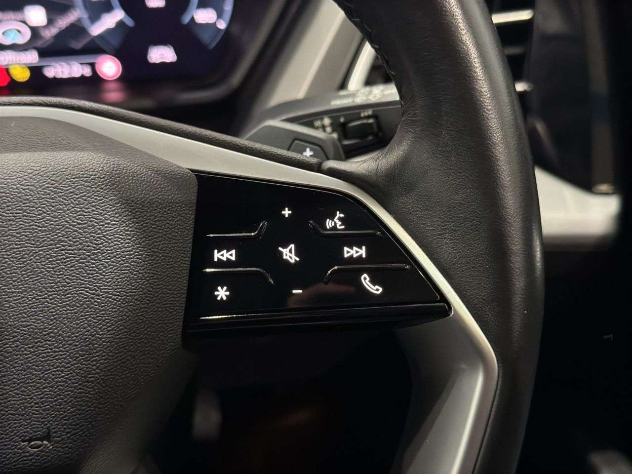 2021 AUDI Q4 E-TRON 2021 AUDI Q4 E-TRON