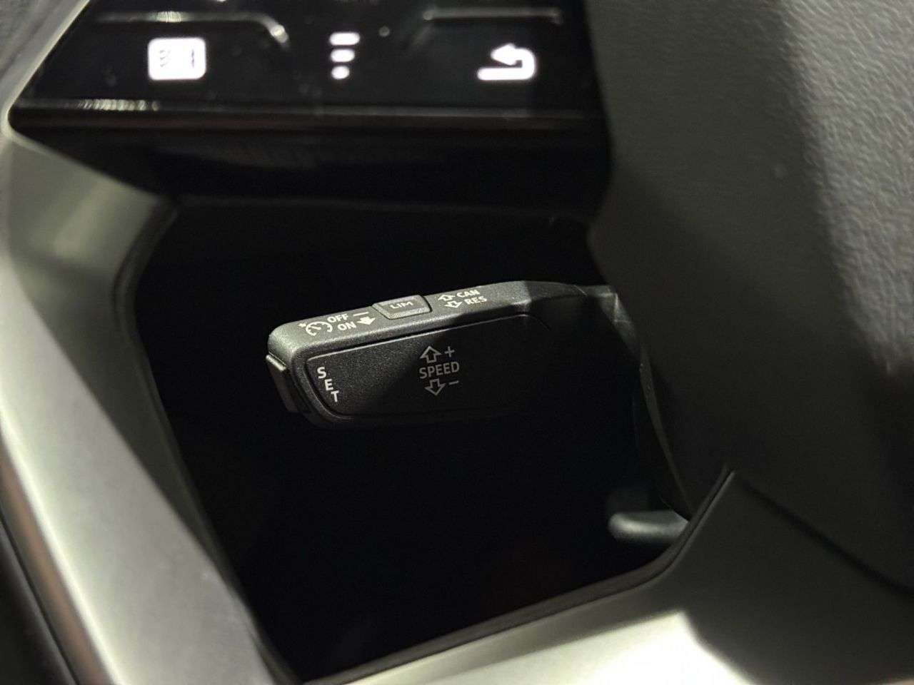 2021 AUDI Q4 E-TRON 2021 AUDI Q4 E-TRON