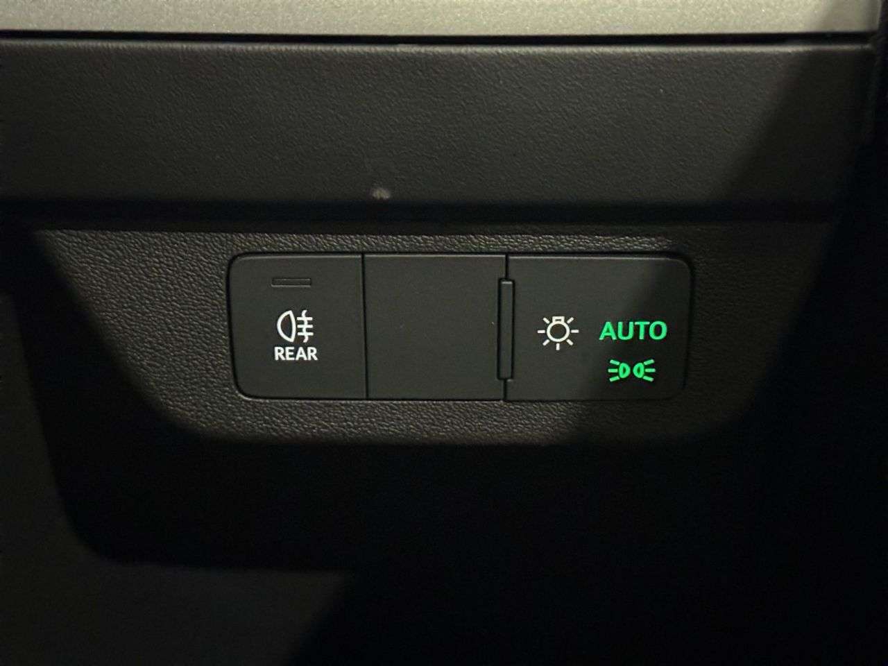 2021 AUDI Q4 E-TRON 2021 AUDI Q4 E-TRON