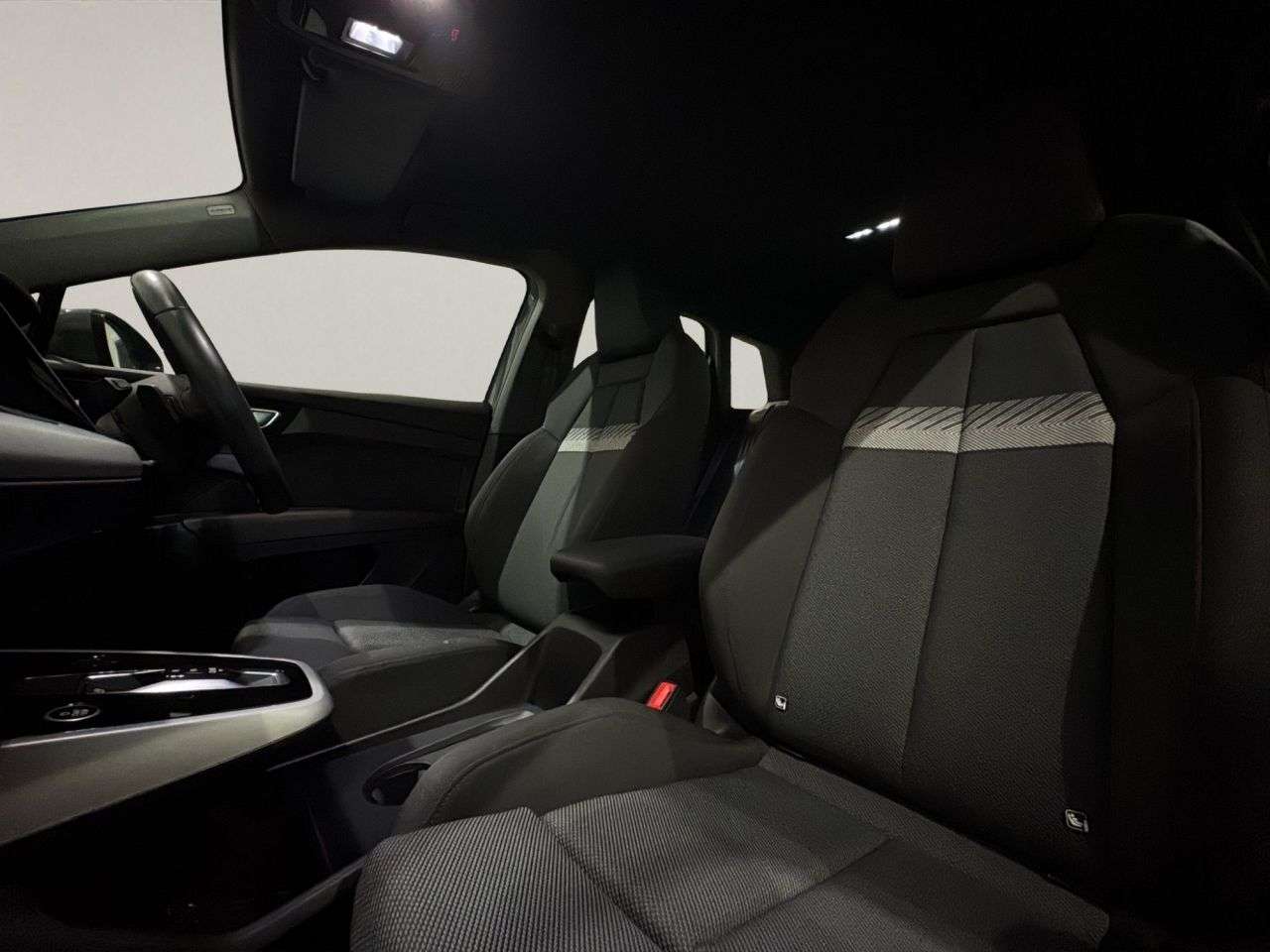 2021 AUDI Q4 E-TRON 2021 AUDI Q4 E-TRON