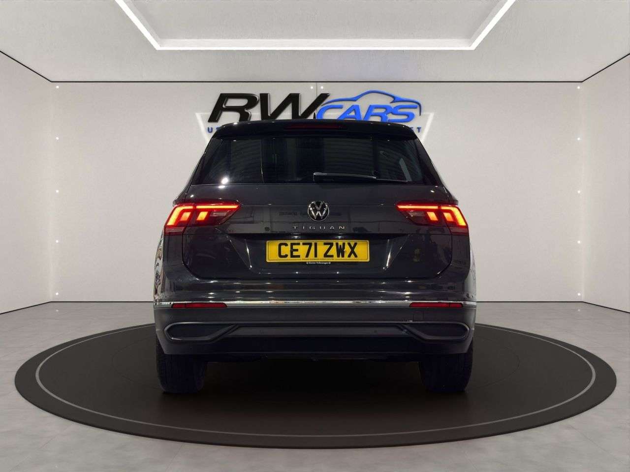 2021 VOLKSWAGEN TIGUAN 2021 VOLKSWAGEN TIGUAN