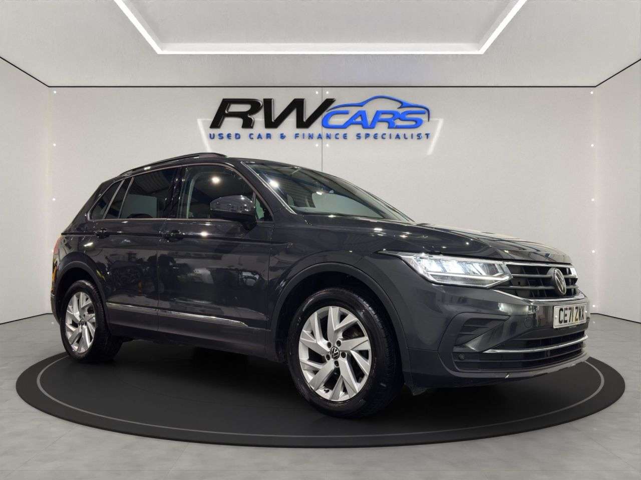 2021 VOLKSWAGEN TIGUAN 2021 VOLKSWAGEN TIGUAN