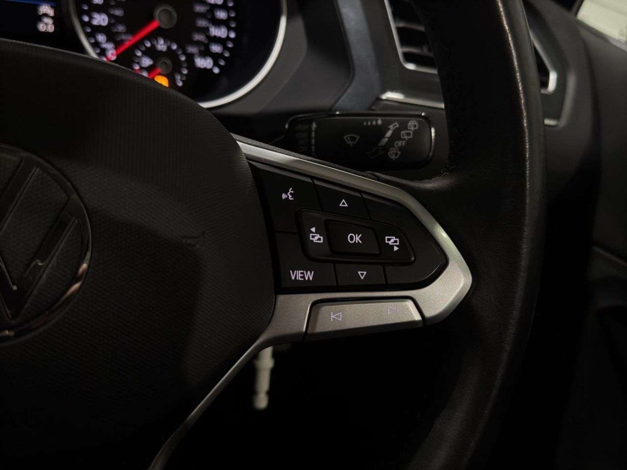 2021 VOLKSWAGEN TIGUAN 2021 VOLKSWAGEN TIGUAN