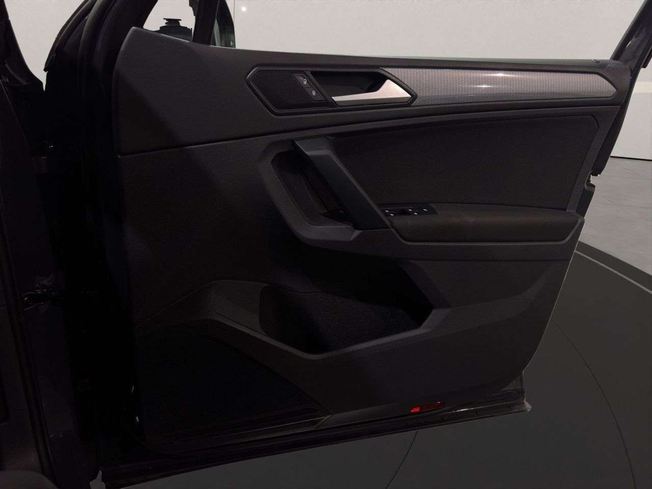 2021 VOLKSWAGEN TIGUAN 2021 VOLKSWAGEN TIGUAN