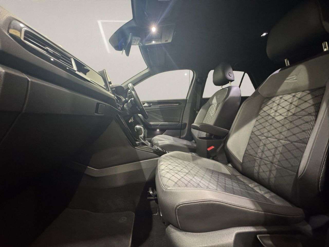 2022 VOLKSWAGEN T-ROC 2022 VOLKSWAGEN T-ROC