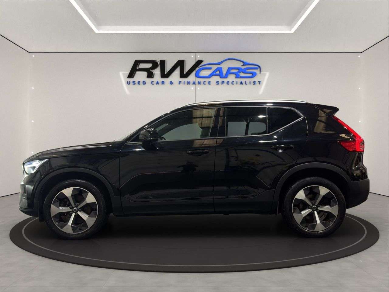 2022 VOLVO XC40 2022 VOLVO XC40
