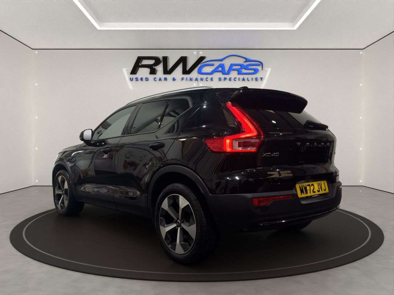 2022 VOLVO XC40 2022 VOLVO XC40