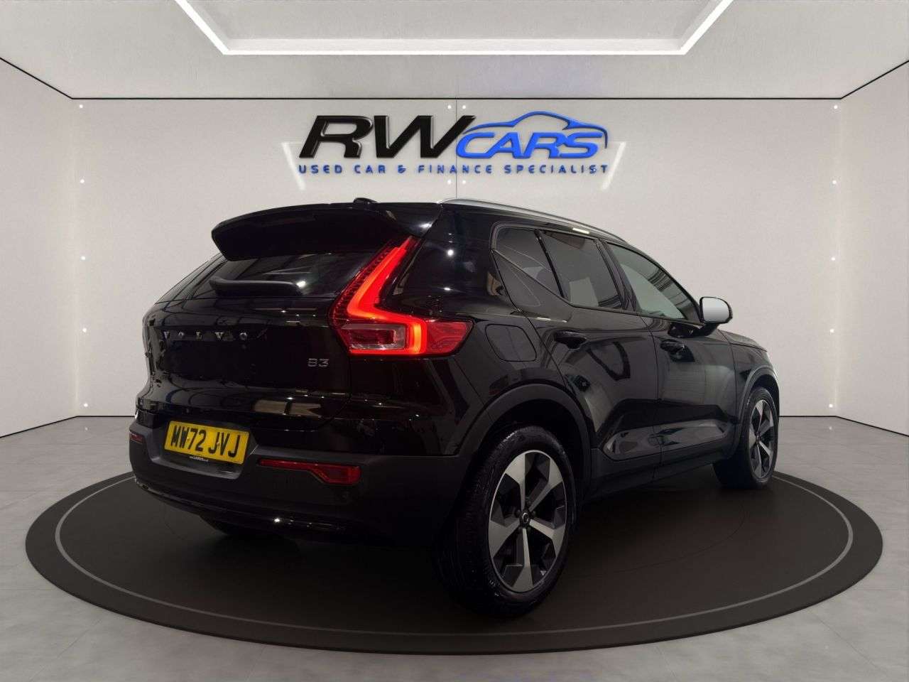 2022 VOLVO XC40 2022 VOLVO XC40