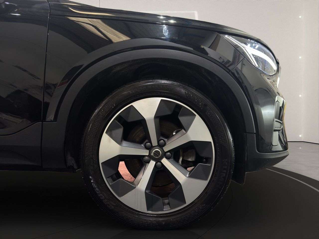 2022 VOLVO XC40 2022 VOLVO XC40