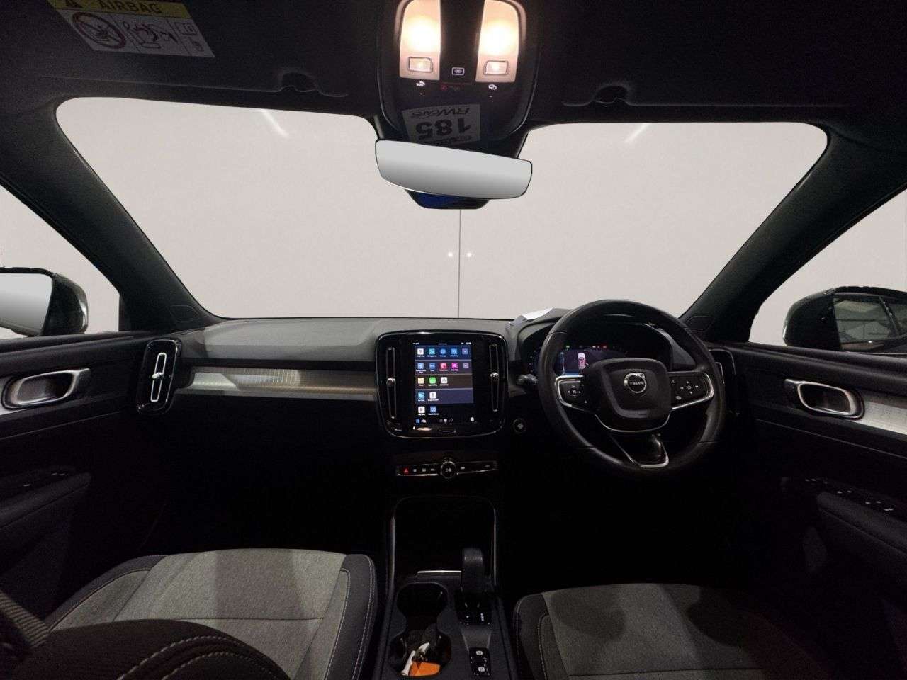 2022 VOLVO XC40 2022 VOLVO XC40