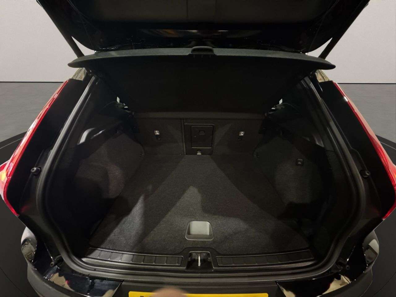 2022 VOLVO XC40 2022 VOLVO XC40