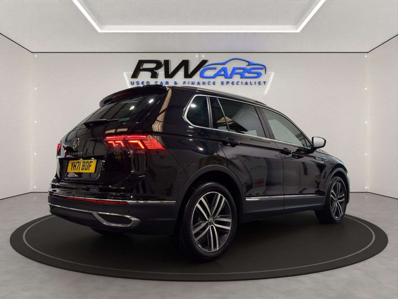 2021 VOLKSWAGEN TIGUAN 2021 VOLKSWAGEN TIGUAN