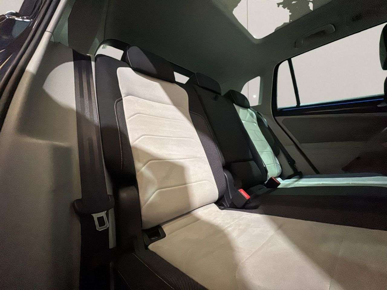 2021 VOLKSWAGEN TIGUAN 2021 VOLKSWAGEN TIGUAN