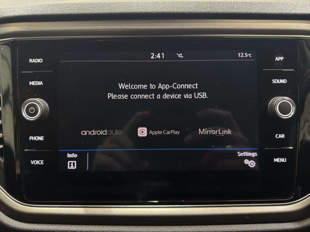 2020 VOLKSWAGEN T-ROC 2020 VOLKSWAGEN T-ROC