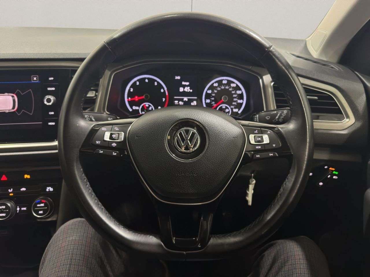 2020 VOLKSWAGEN T-ROC 2020 VOLKSWAGEN T-ROC