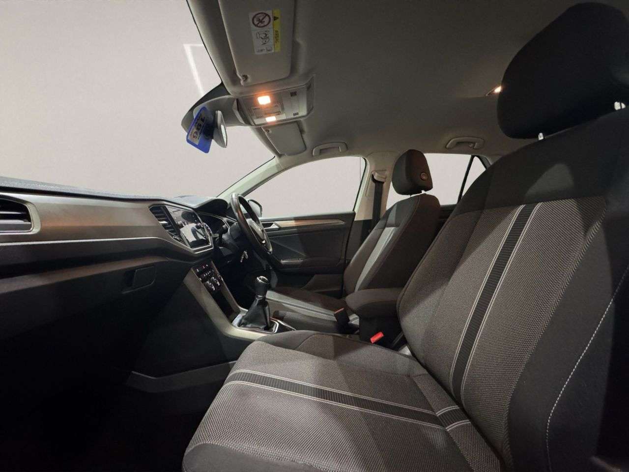 2020 VOLKSWAGEN T-ROC 2020 VOLKSWAGEN T-ROC