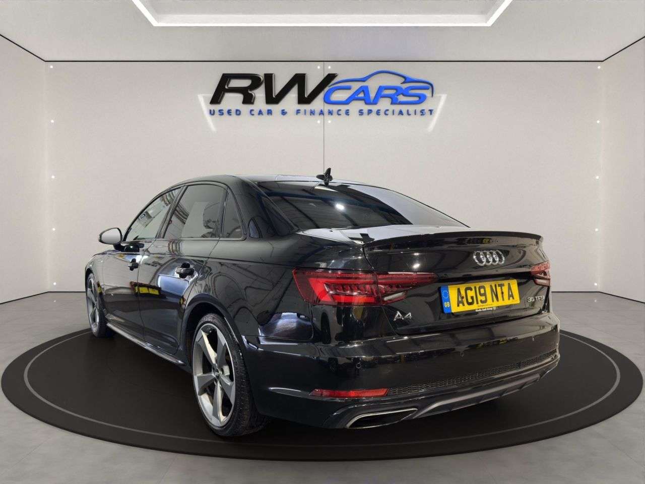 A 2019 AUDI A4 2.0 TFSI 35 Black Edition Saloon 4dr Petrol S Tronic Euro 6 (s/s) (150 ps) A 2019 AUDI A4 2.0 TFSI 35 Black Edition Saloon 4dr Petrol S Tronic Euro 6 (s/s) (150 ps)