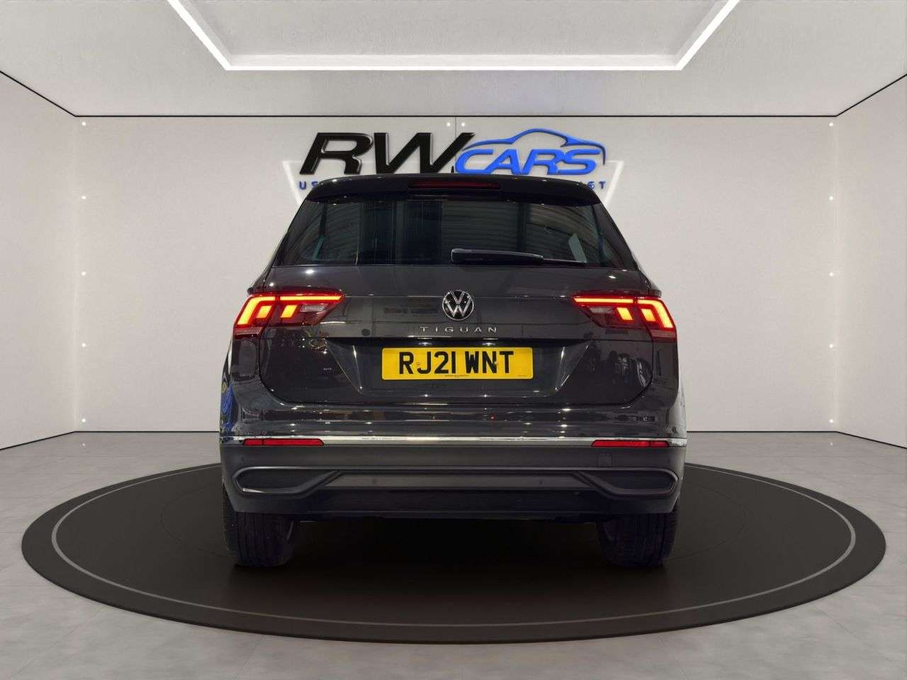 2021 VOLKSWAGEN TIGUAN 2021 VOLKSWAGEN TIGUAN