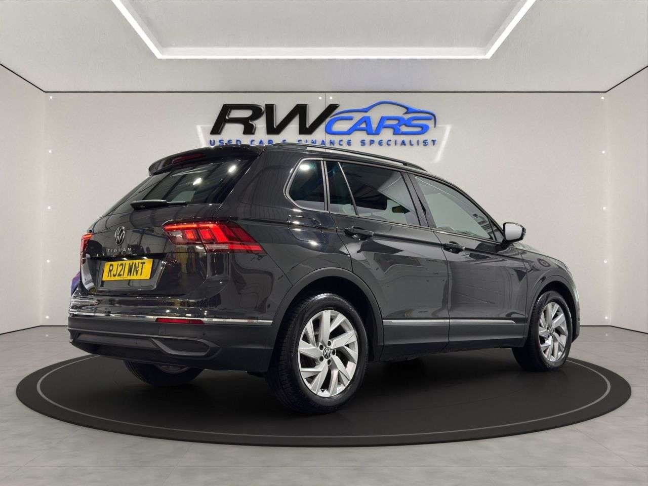 2021 VOLKSWAGEN TIGUAN 2021 VOLKSWAGEN TIGUAN