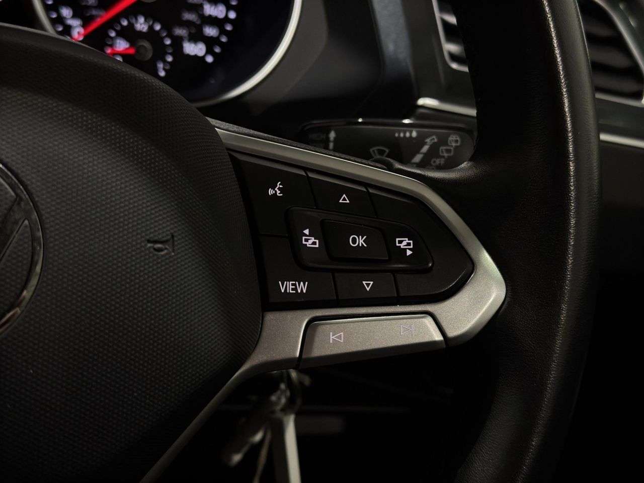 2021 VOLKSWAGEN TIGUAN 2021 VOLKSWAGEN TIGUAN