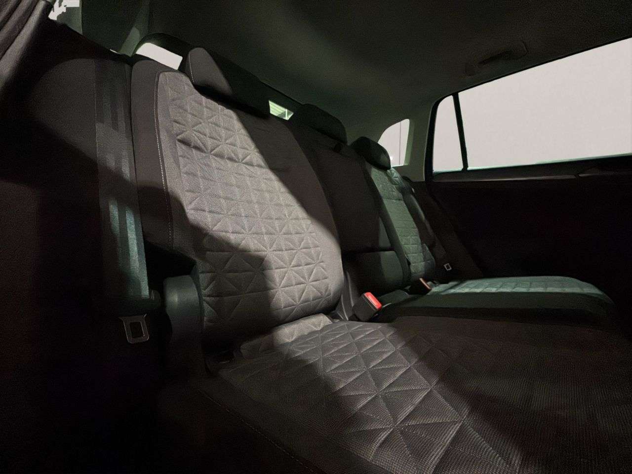 2021 VOLKSWAGEN TIGUAN 2021 VOLKSWAGEN TIGUAN