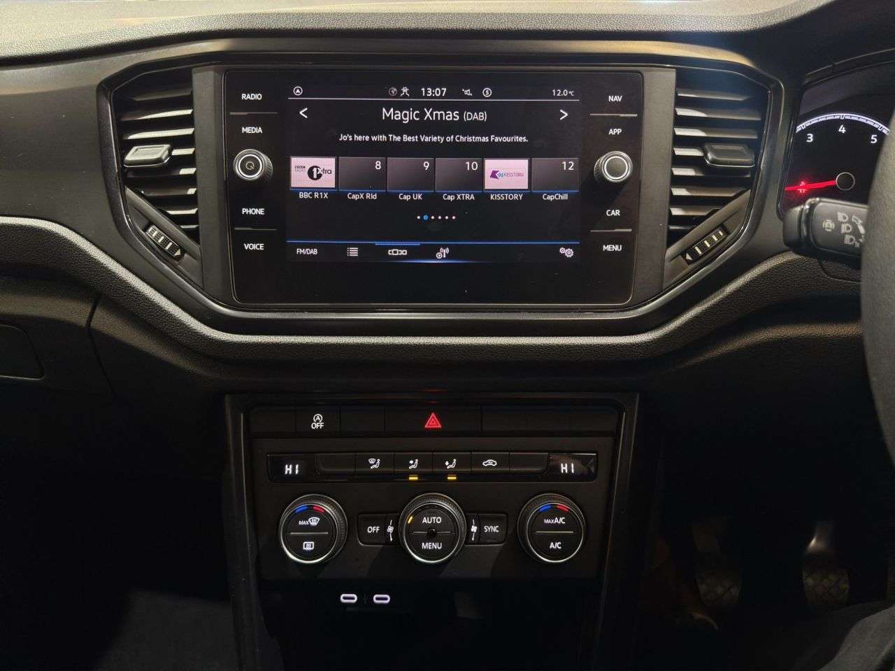 2021 VOLKSWAGEN T-ROC 2021 VOLKSWAGEN T-ROC