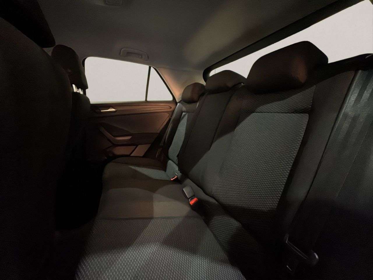 2021 VOLKSWAGEN T-ROC 2021 VOLKSWAGEN T-ROC