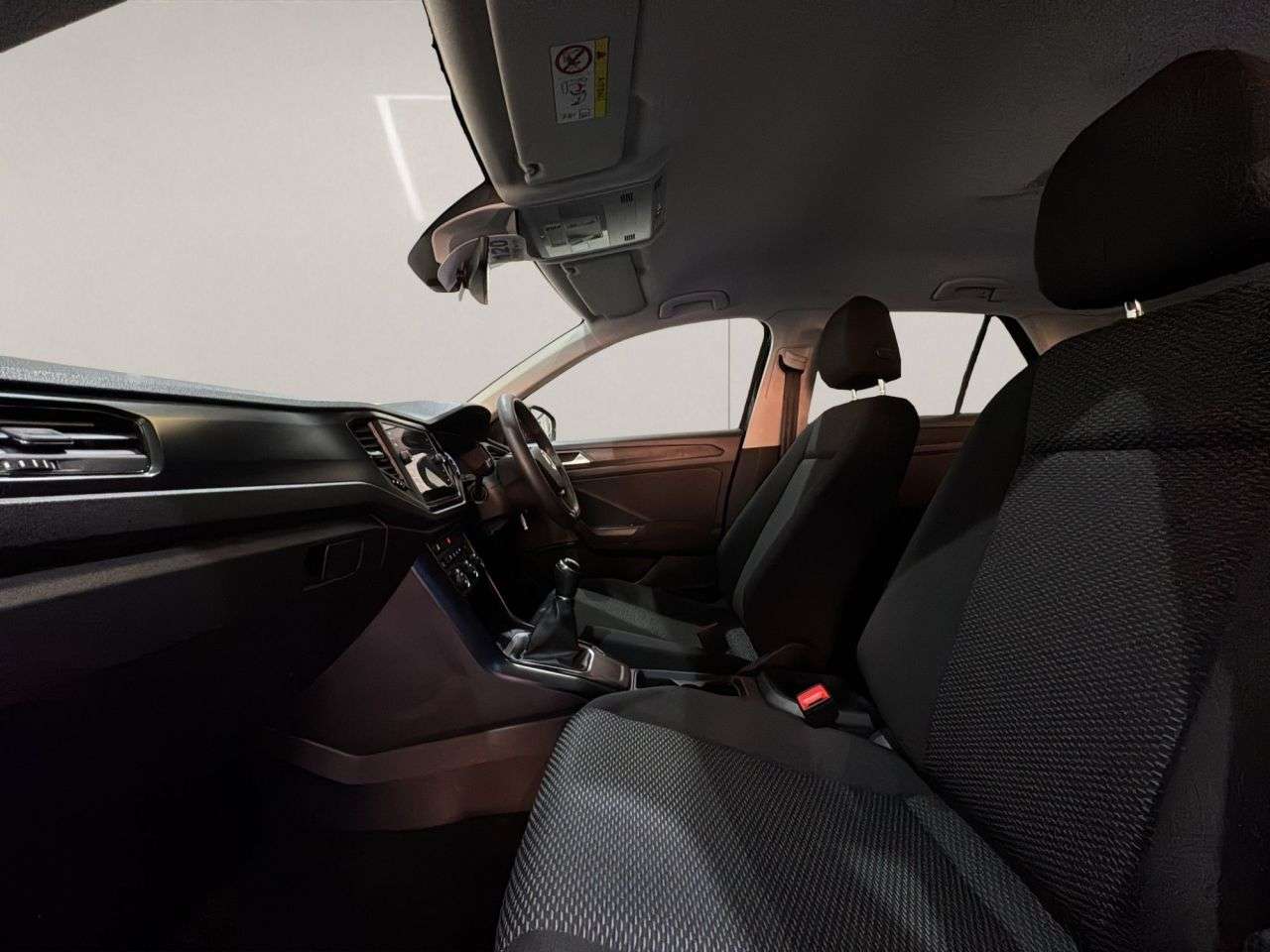 2021 VOLKSWAGEN T-ROC 2021 VOLKSWAGEN T-ROC