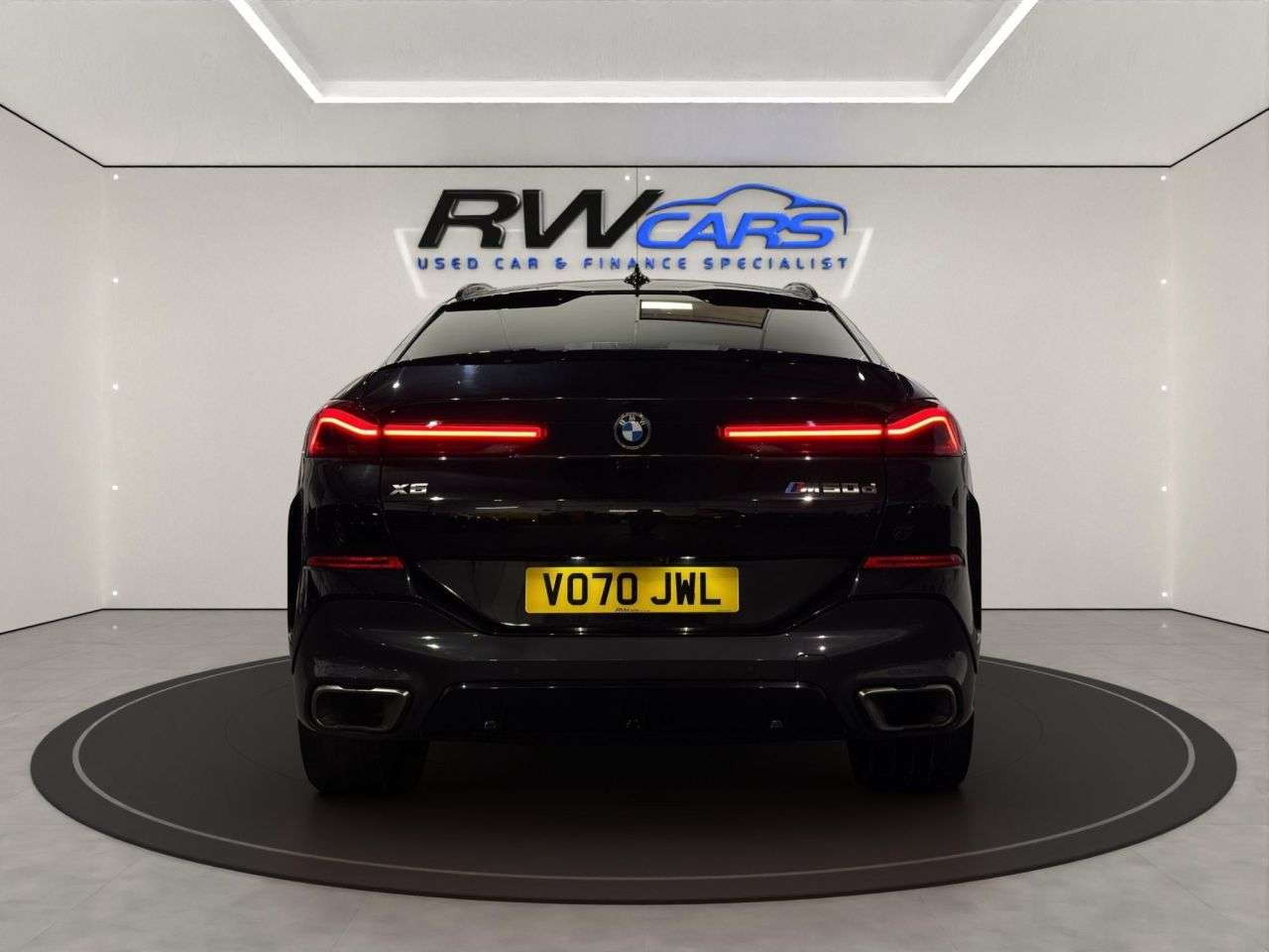 null BMW X6 null BMW X6