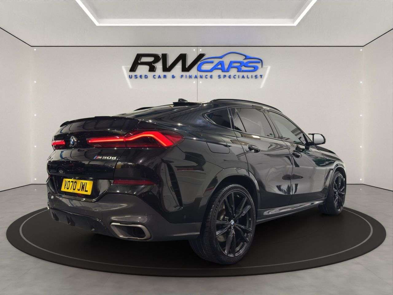 null BMW X6 null BMW X6