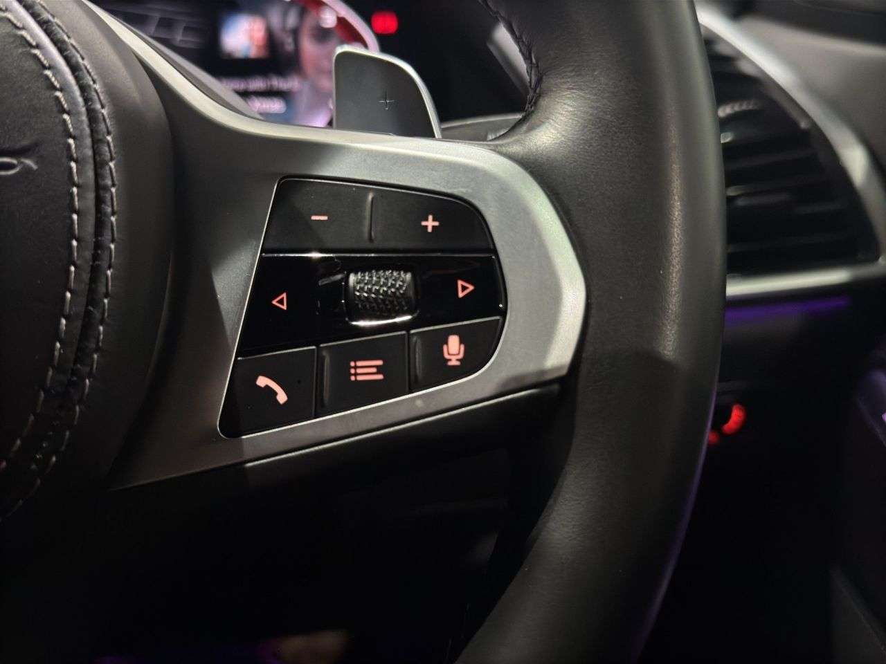 null BMW X6 null BMW X6