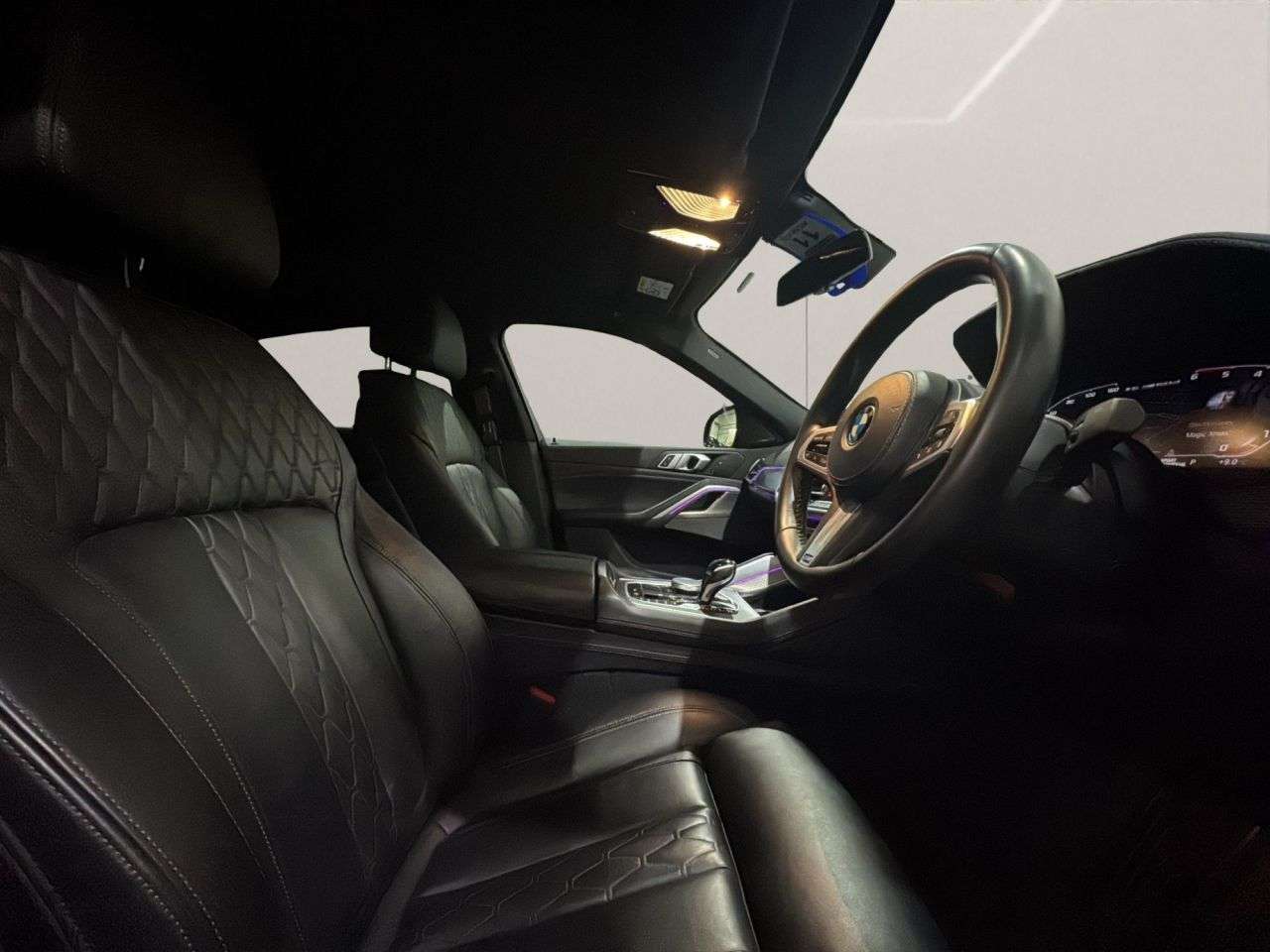 null BMW X6 null BMW X6