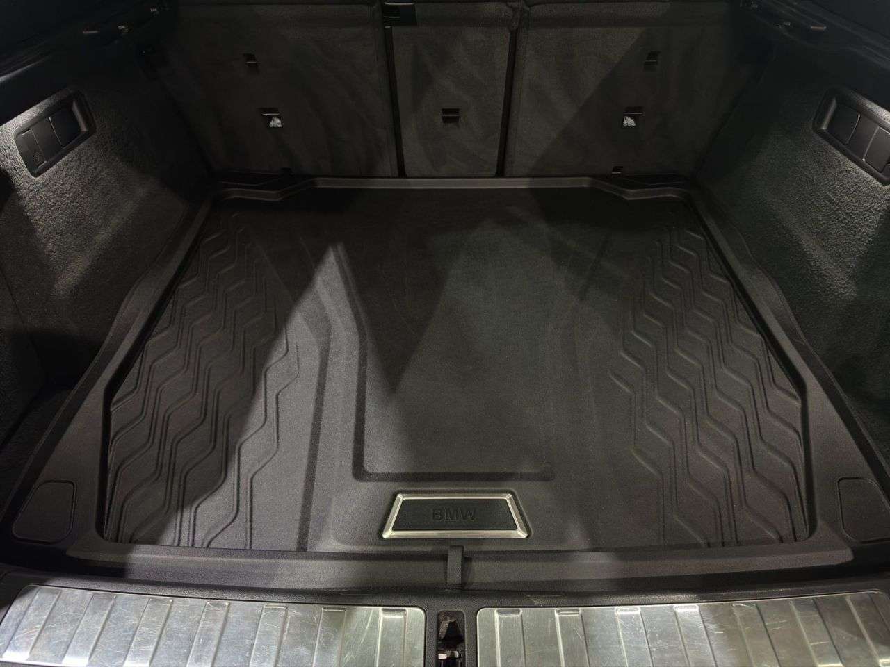 null BMW X6 null BMW X6