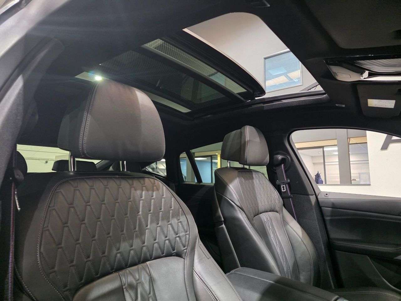 null BMW X6 null BMW X6