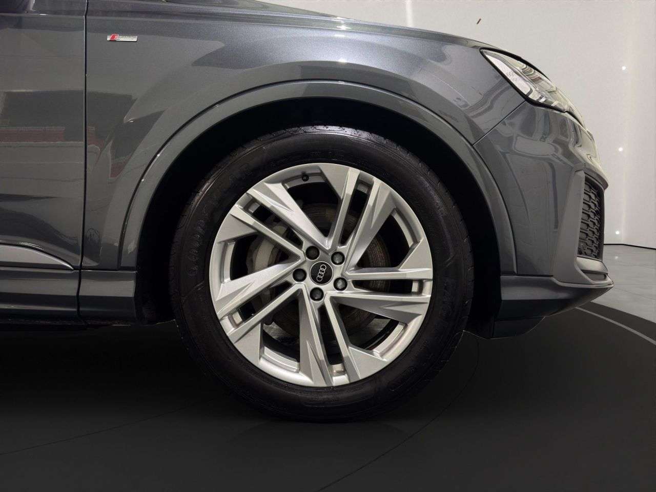 2021 AUDI Q7 2021 AUDI Q7