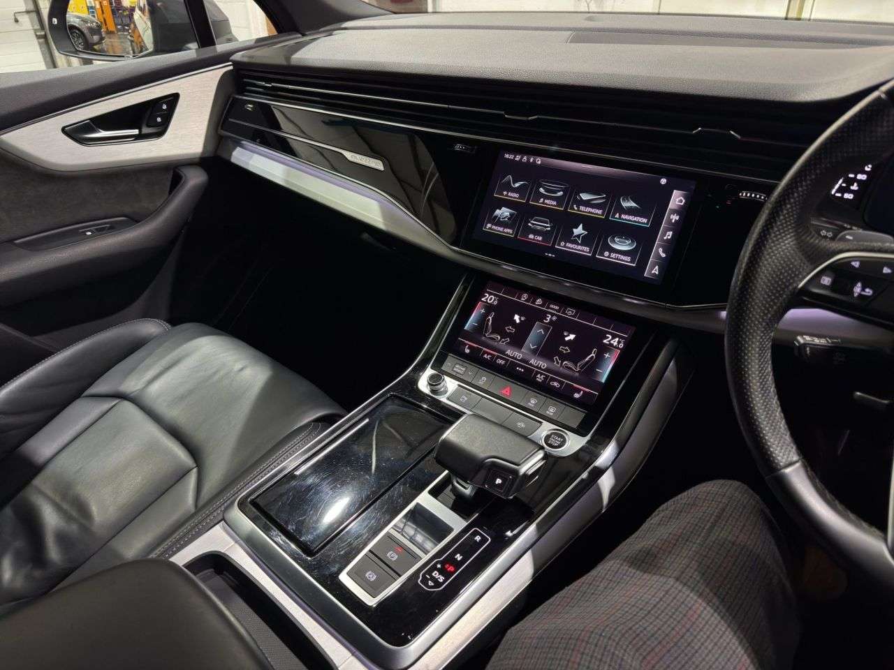 2021 AUDI Q7 2021 AUDI Q7