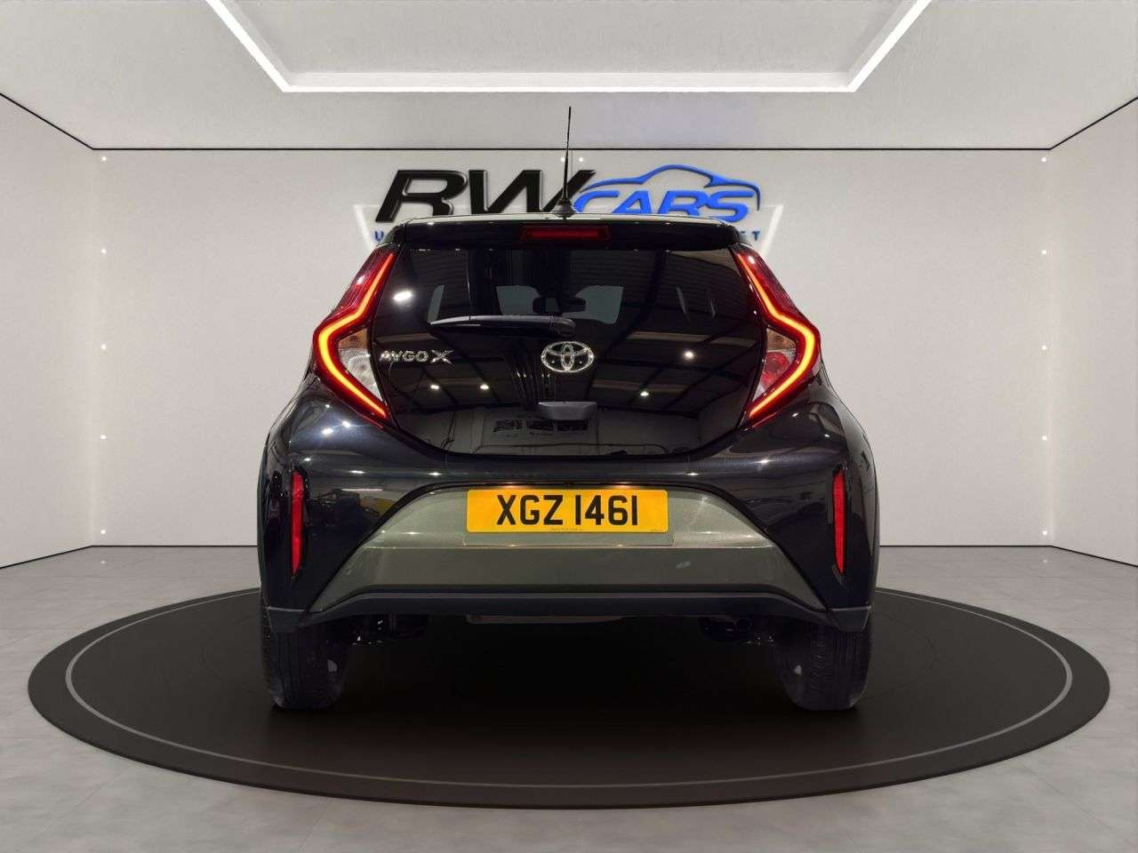 2022 TOYOTA AYGO X 2022 TOYOTA AYGO X