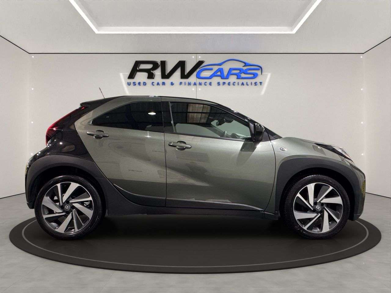 2022 TOYOTA AYGO X 2022 TOYOTA AYGO X