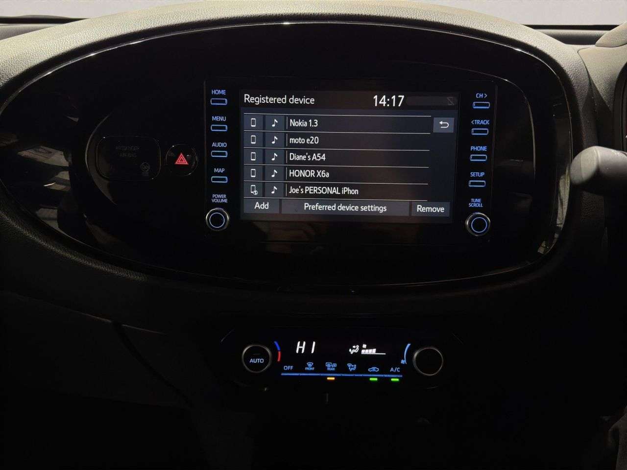 2022 TOYOTA AYGO X 2022 TOYOTA AYGO X