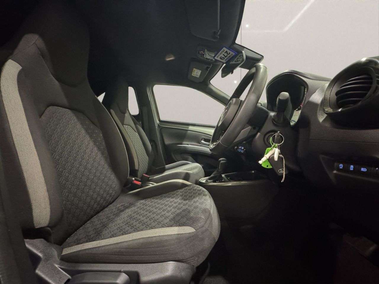 2022 TOYOTA AYGO X 2022 TOYOTA AYGO X