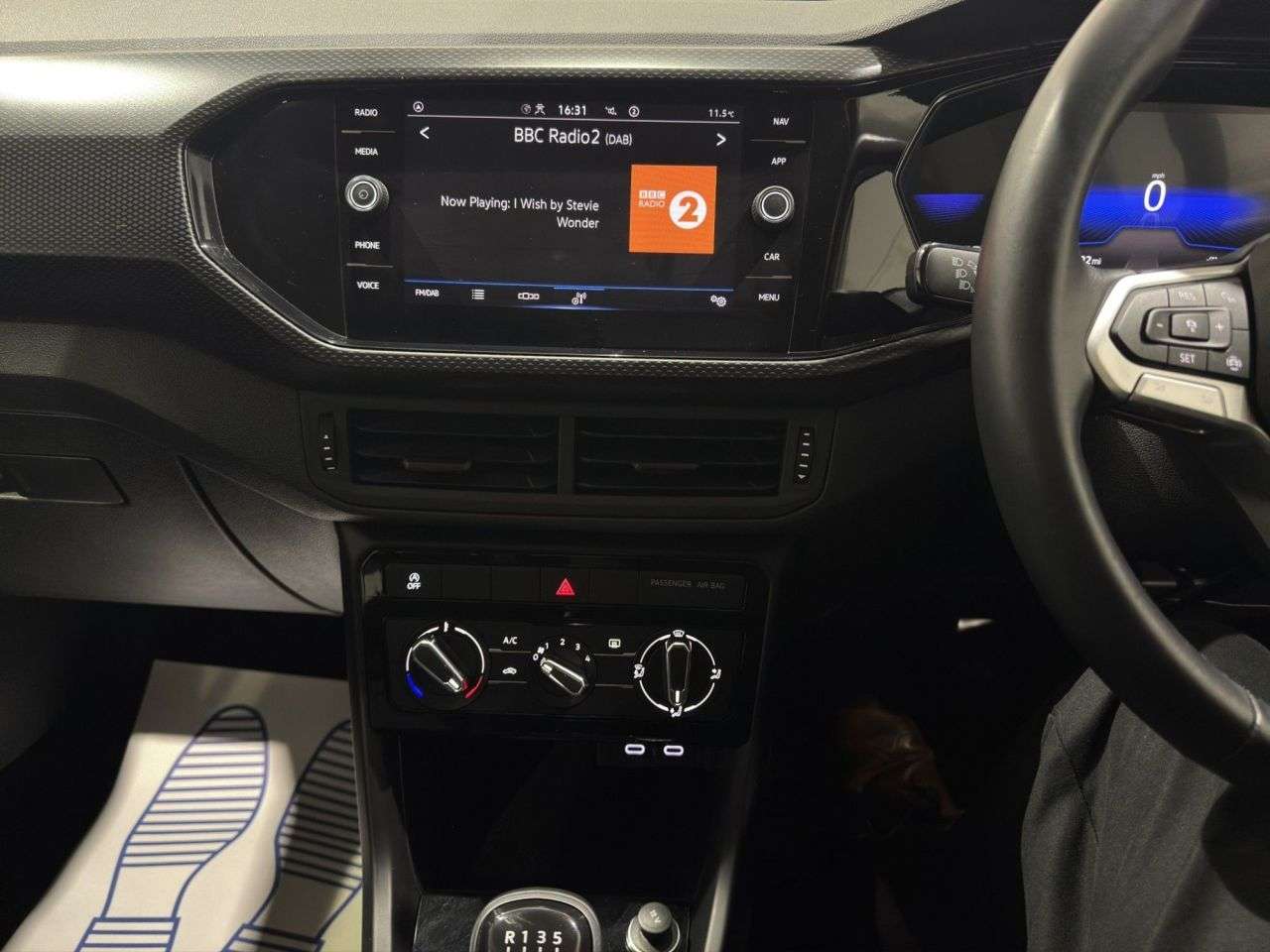 2022 VOLKSWAGEN T-CROSS 2022 VOLKSWAGEN T-CROSS