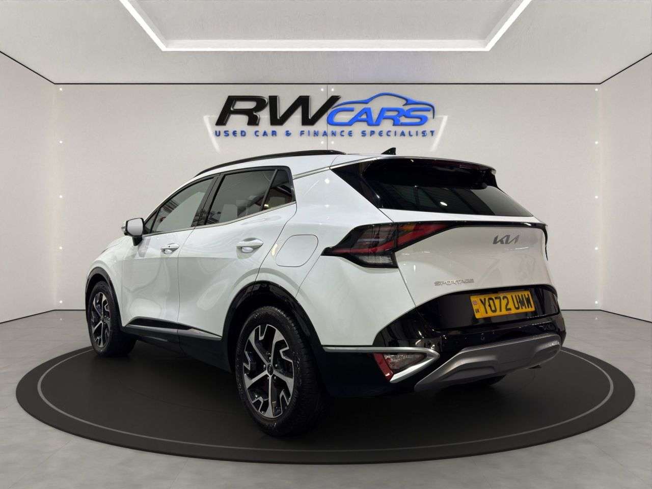 A 2022 KIA SPORTAGE 1.6 CRDi MHEV 4 SUV 5dr Diesel Hybrid DCT AWD Euro 6 (s/s) (134 bhp) A 2022 KIA SPORTAGE 1.6 CRDi MHEV 4 SUV 5dr Diesel Hybrid DCT AWD Euro 6 (s/s) (134 bhp)