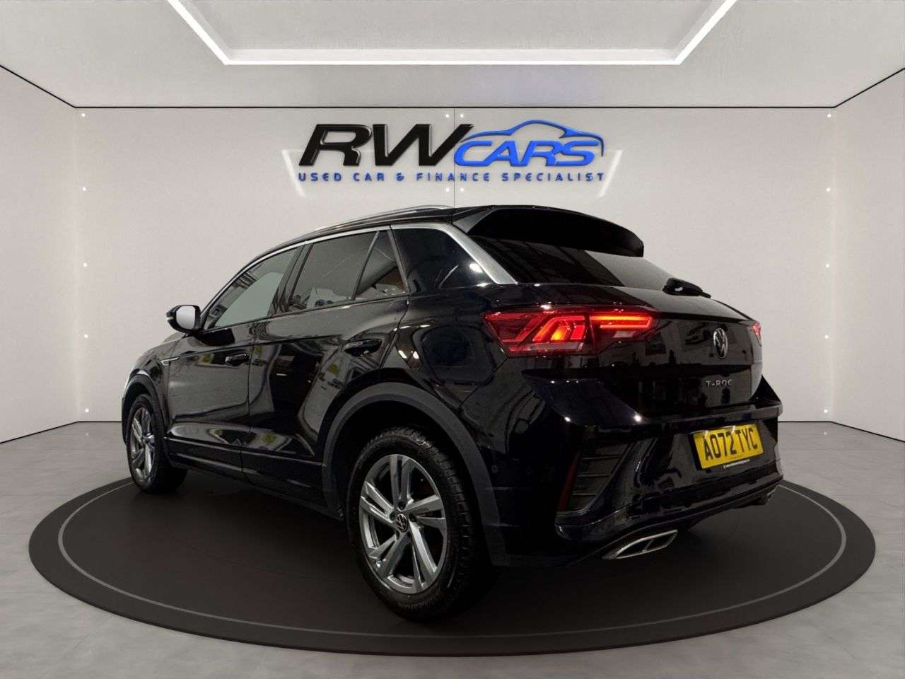 A 2022 VOLKSWAGEN T-ROC 1.5 TSI R-Line SUV 5dr Petrol DSG Euro 6 (s/s) (150 ps) A 2022 VOLKSWAGEN T-ROC 1.5 TSI R-Line SUV 5dr Petrol DSG Euro 6 (s/s) (150 ps)