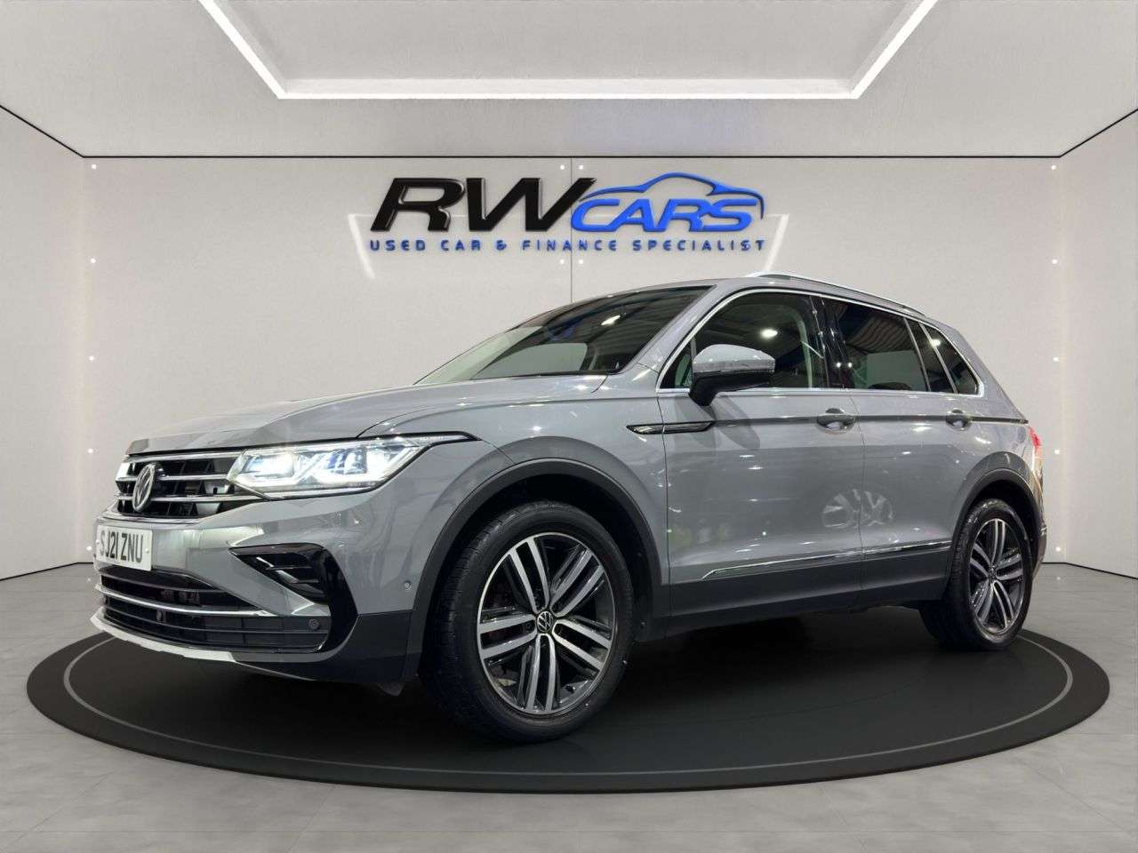 A 2021 VOLKSWAGEN TIGUAN 1.5 TSI Elegance SUV 5dr Petrol DSG Euro 6 (s/s) (150 ps) A 2021 VOLKSWAGEN TIGUAN 1.5 TSI Elegance SUV 5dr Petrol DSG Euro 6 (s/s) (150 ps)