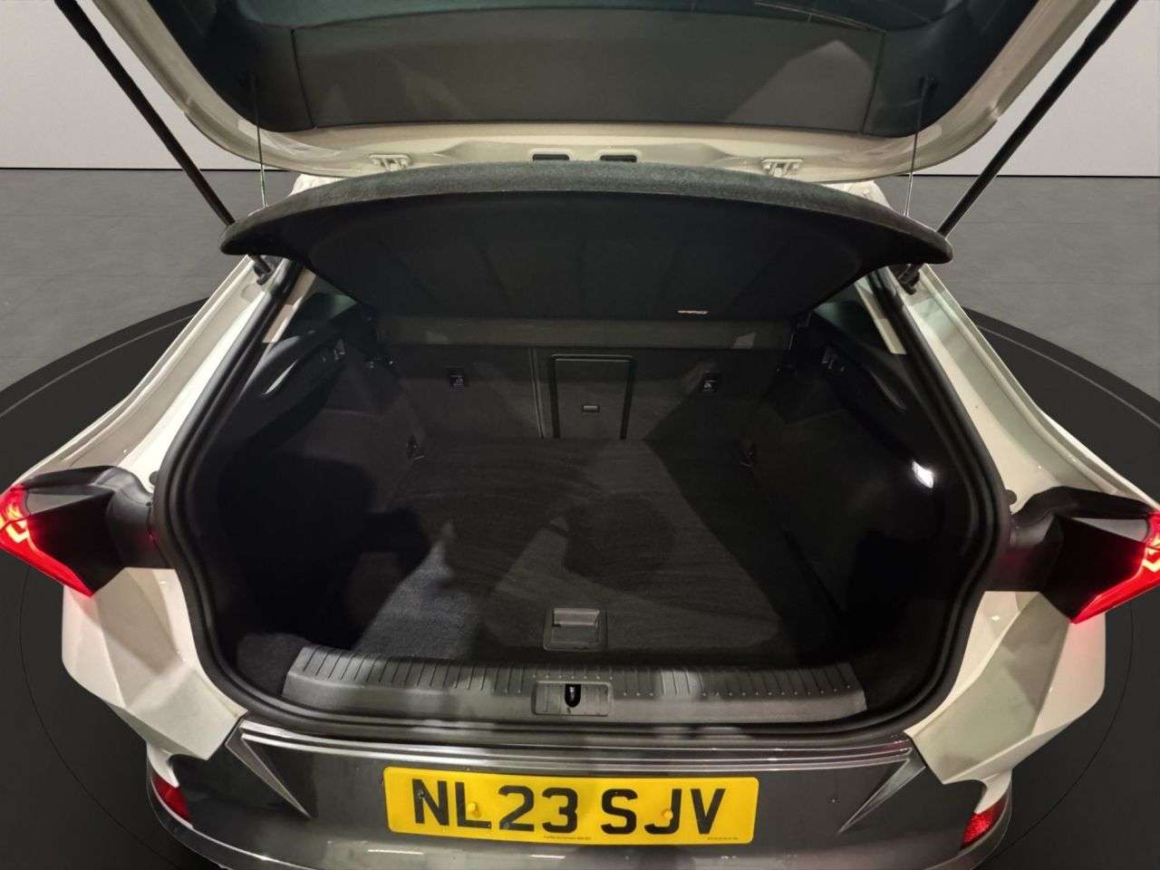 2023 CUPRA FORMENTOR 2023 CUPRA FORMENTOR