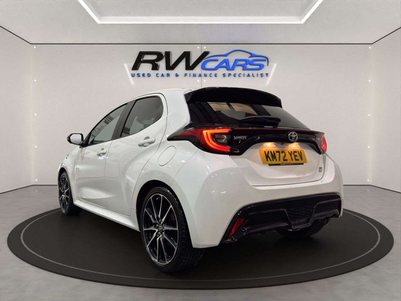 A 2022 TOYOTA YARIS 1.5 VVT-h GR SPORT Hatchback 5dr Petrol Hybrid E-CVT Euro 6 (s/s) (116 ps) A 2022 TOYOTA YARIS 1.5 VVT-h GR SPORT Hatchback 5dr Petrol Hybrid E-CVT Euro 6 (s/s) (116 ps)