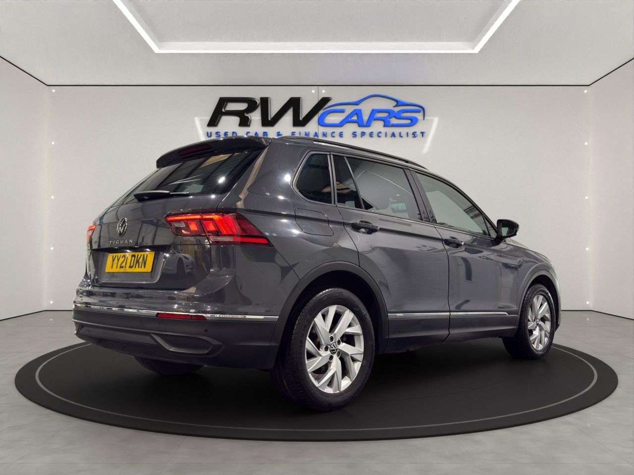 2021 VOLKSWAGEN TIGUAN 2021 VOLKSWAGEN TIGUAN