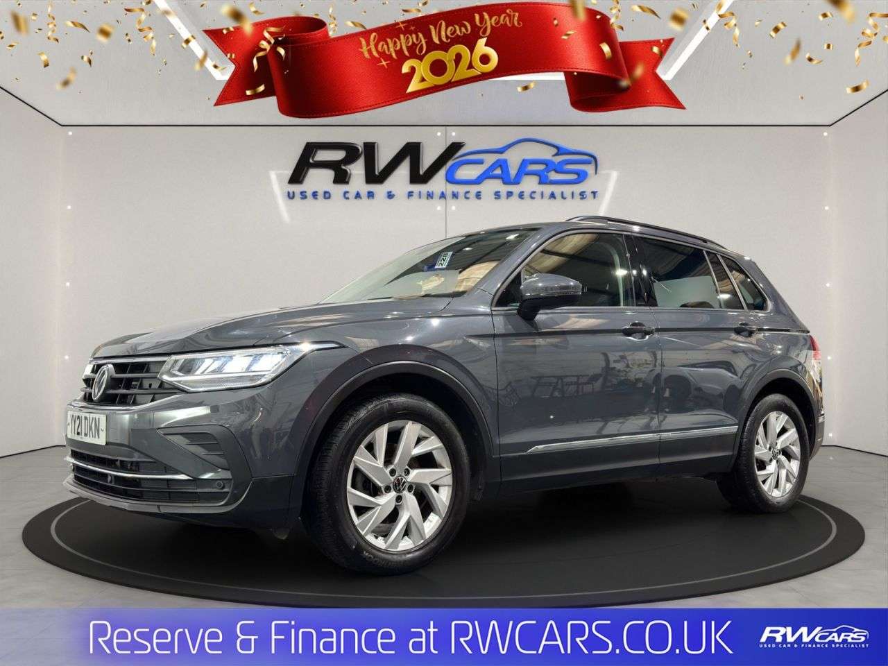 A 2021 VOLKSWAGEN TIGUAN 1.5 TSI Life SUV 5dr Petrol DSG Euro 6 (s/s) (150 ps) A 2021 VOLKSWAGEN TIGUAN 1.5 TSI Life SUV 5dr Petrol DSG Euro 6 (s/s) (150 ps)